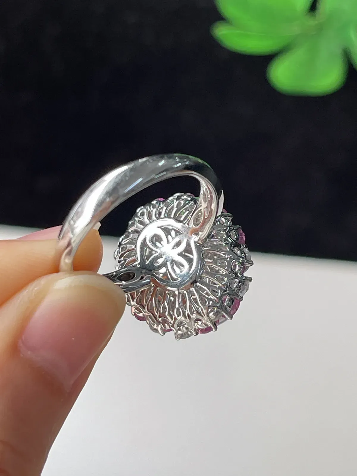 翡翠冰茄紫蛋面戒指，印记：Au750