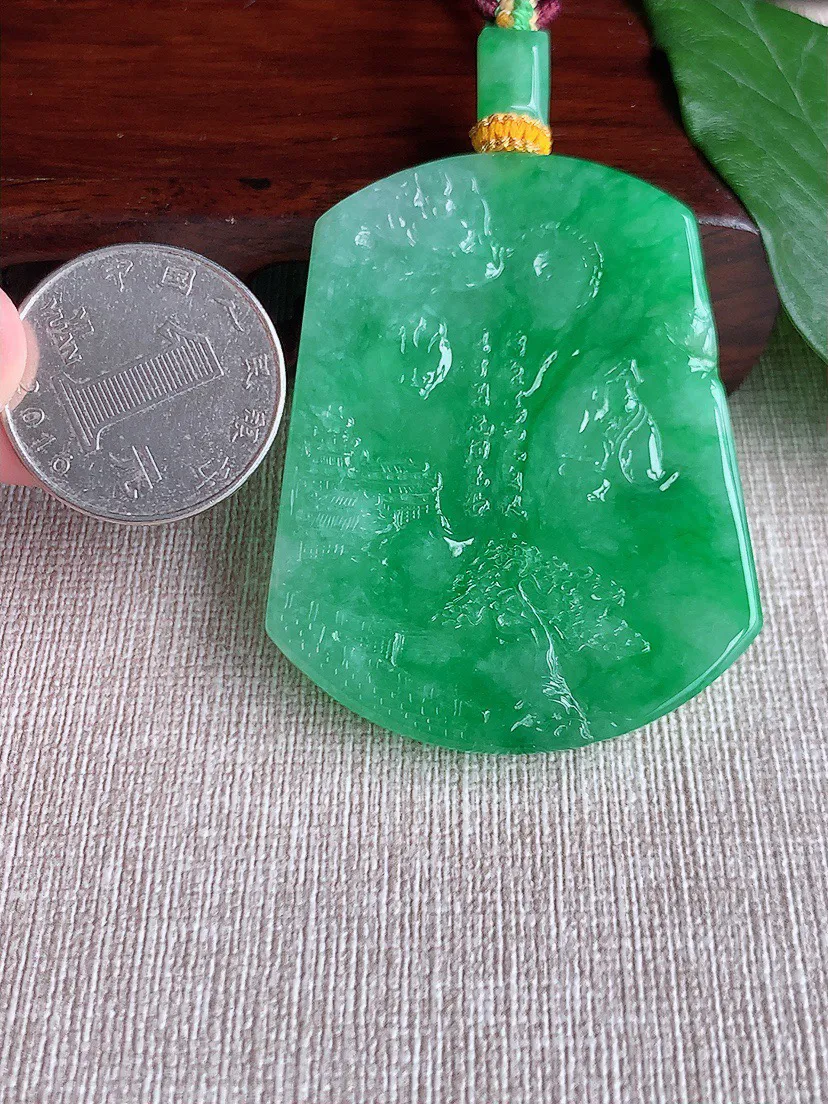 缅甸a货翡翠ddj老坑冰种满绿意境山水牌吊坠  整体53.2×42.5×5.6mm 37.96