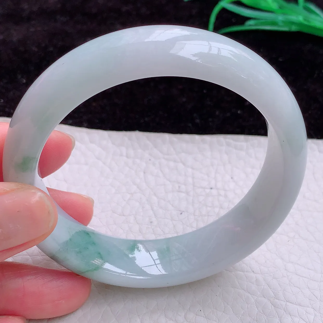 hh实拍 58*15.7*8.5mm轮胎镯缅甸A货飘逸大气宽边玉手镯 玉手环