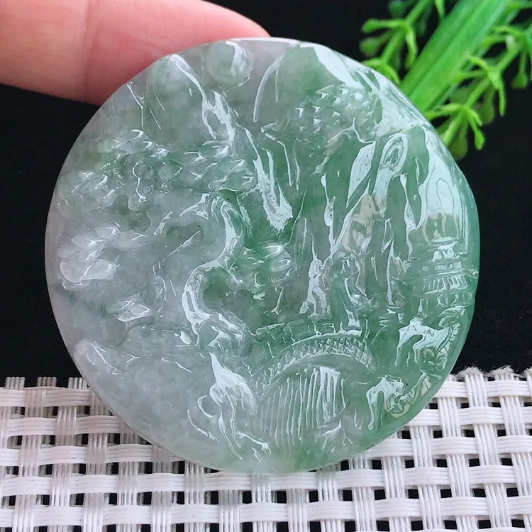 自然光老坑精美温润起胶飘花山水牌吊坠翡翠玉坠尺寸55.8/6.1