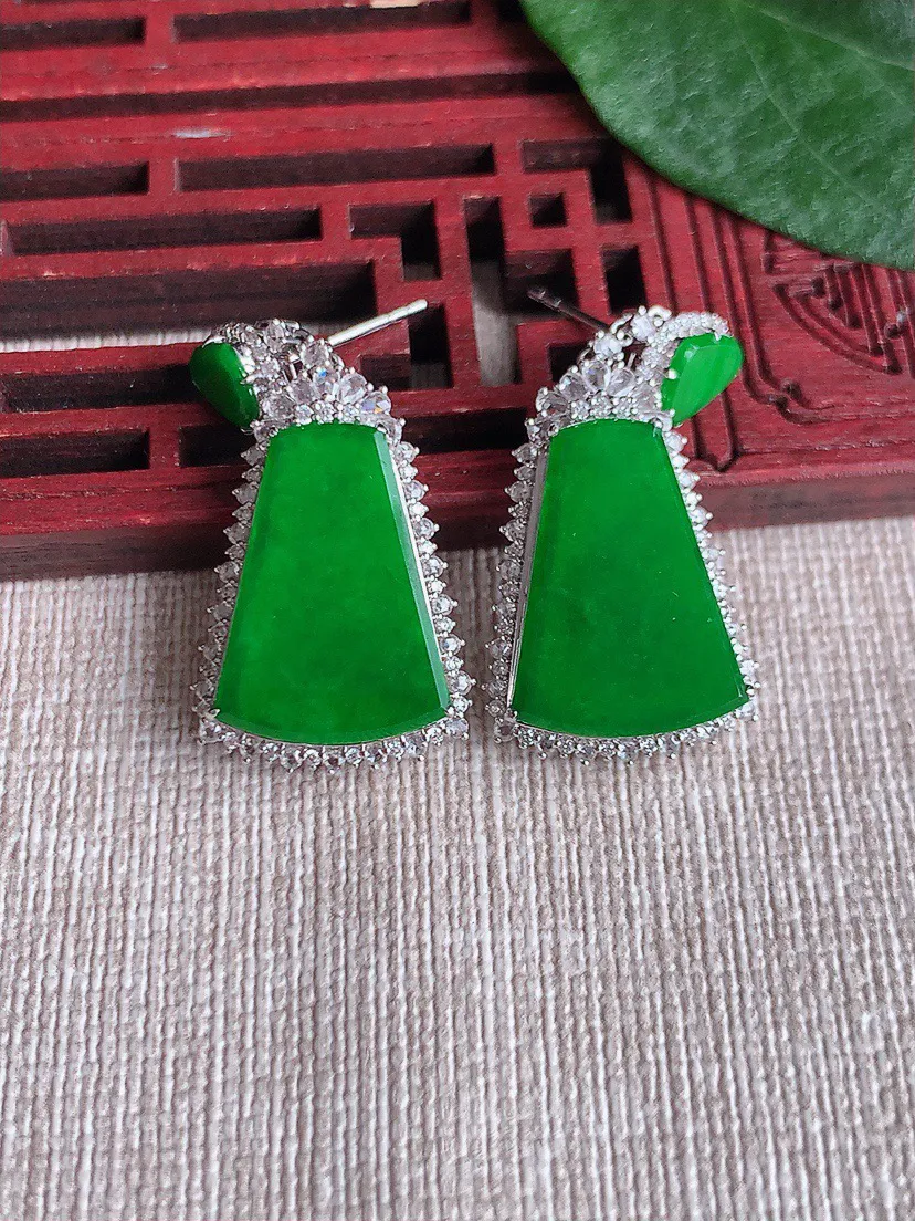 缅甸a货翡翠ddj老坑冰种18K金镶嵌阳绿无事牌耳坠 整体18×12.8×6mm 7.17