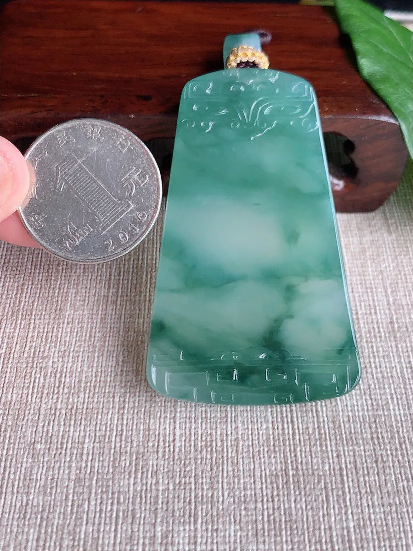 缅甸a货翡翠ddj老坑冰种飘花仿古无事牌吊坠 整体58.4×34.7×5.5mm 32.43