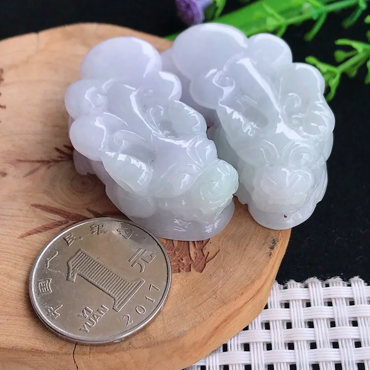 自然光老坑精美温润貔貅吊坠一对翡翠玉坠尺寸46.5/22.8/14.7