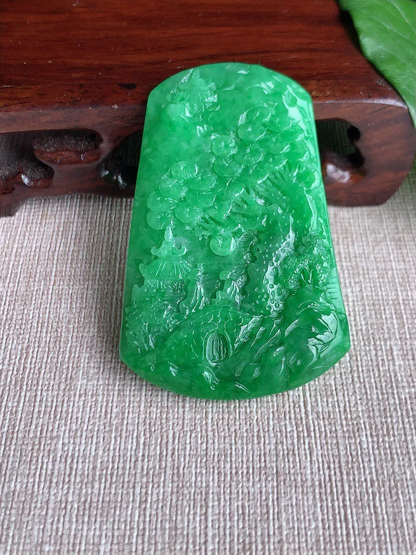 缅甸a货翡翠ddj老坑冰种满绿意境山水牌吊坠  整体54×35.3×5mm 23.47