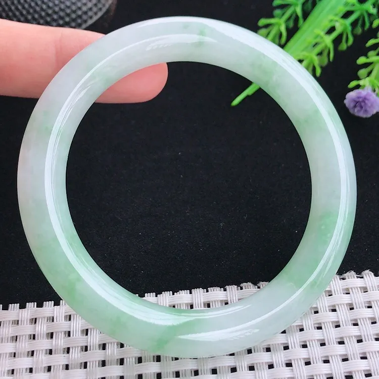 自然光57.8圈口老坑冰润起胶芙蓉飘绿手镯翡翠玉镯尺寸57.8/10.3/10.1