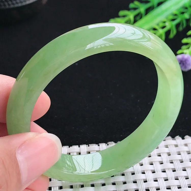 自然光51.3小圈口老坑冰胶水灵特色满色黄加绿手镯翡翠玉镯尺寸51.3/12/7.2
