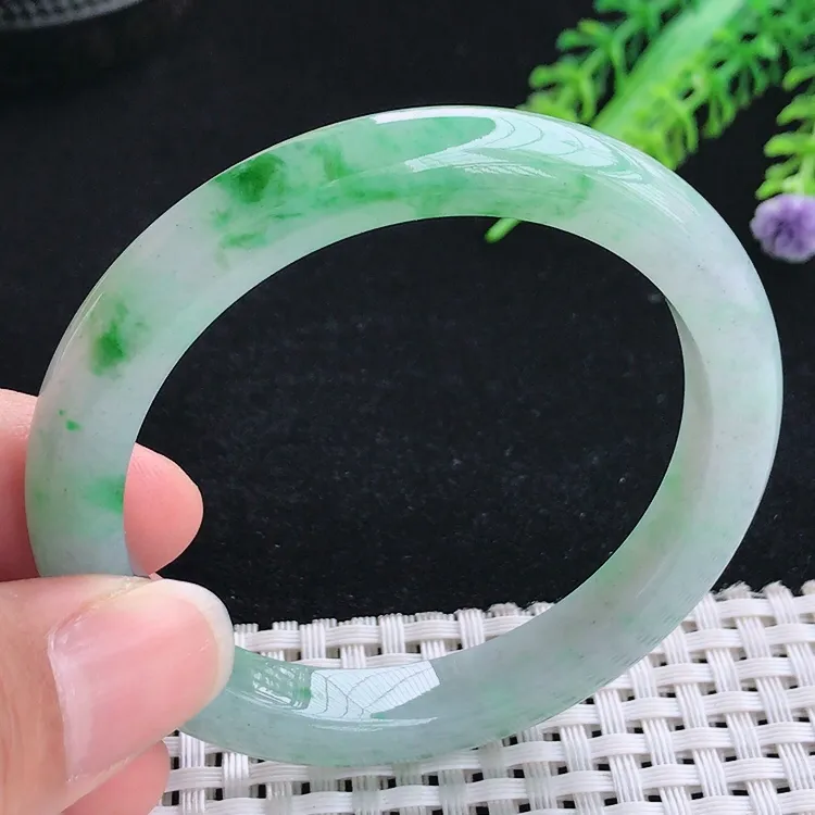 自然光52圈口老坑精美冰润飘阳绿细条手镯翡翠玉镯尺寸52/8.8/8