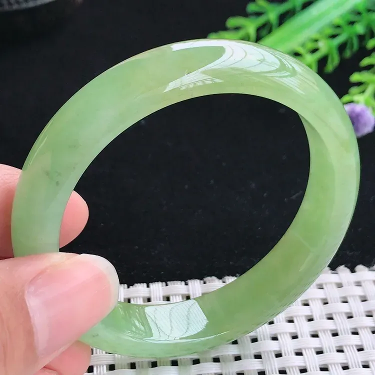 自然光51.3小圈口老坑冰胶水灵特色满色黄加绿手镯翡翠玉镯尺寸51.3/12/7.2