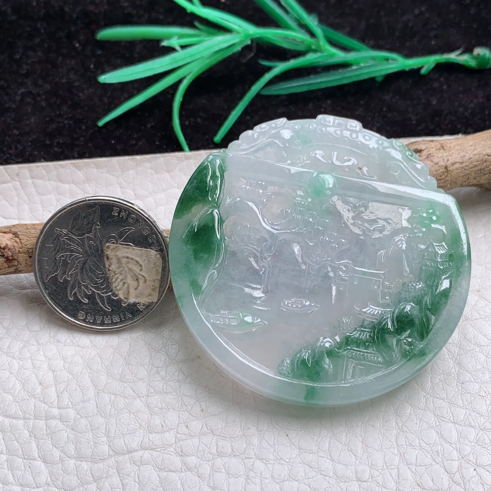 zz自然光53*6.5缅甸A货翡翠冰透飘花山水牌吊坠 双面精雕秀丽山川玉佩