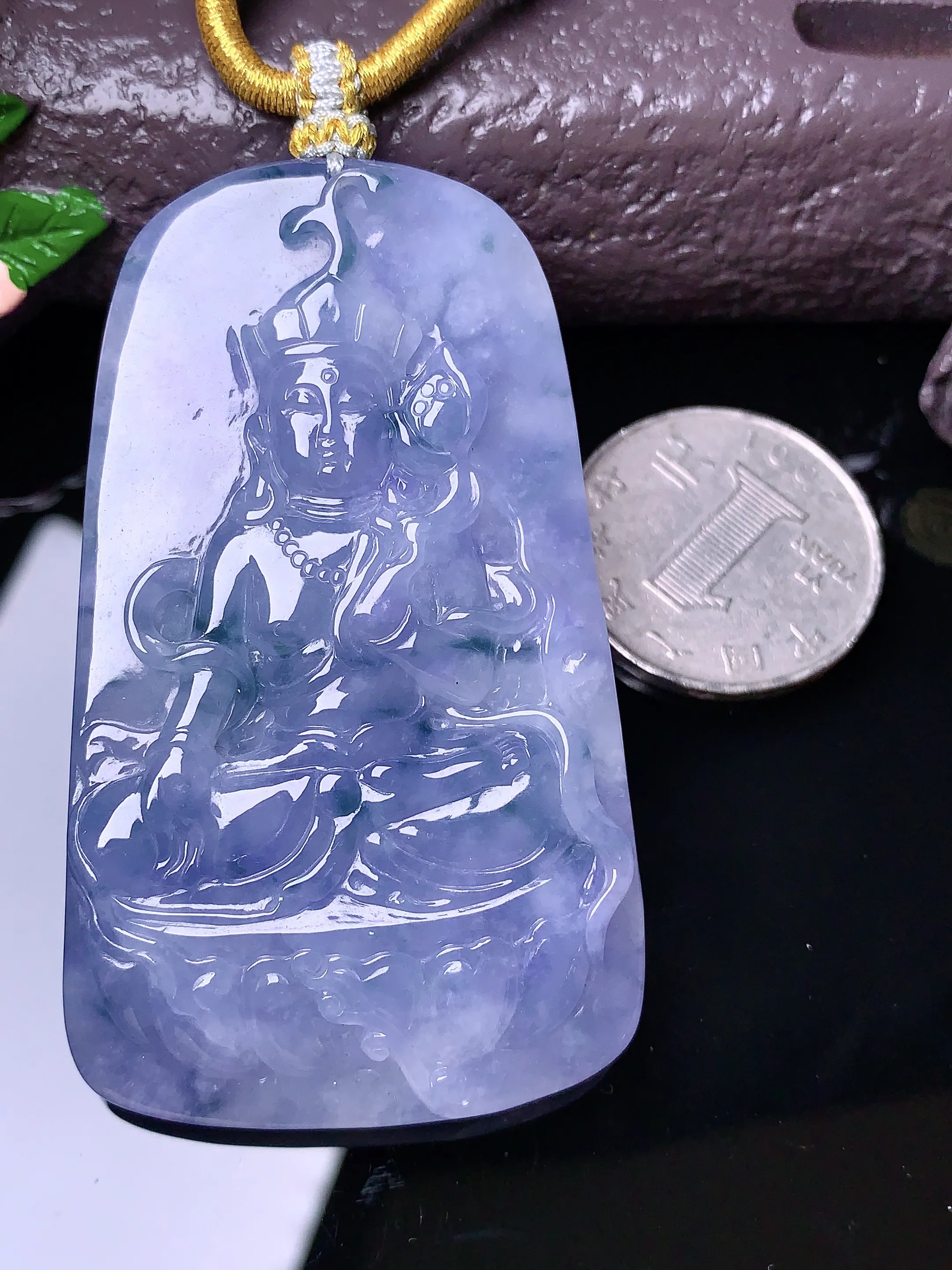 紫罗兰度母吊坠 玉质细腻 色泽清新艳丽 整体尺寸63.3*37.3*7.5