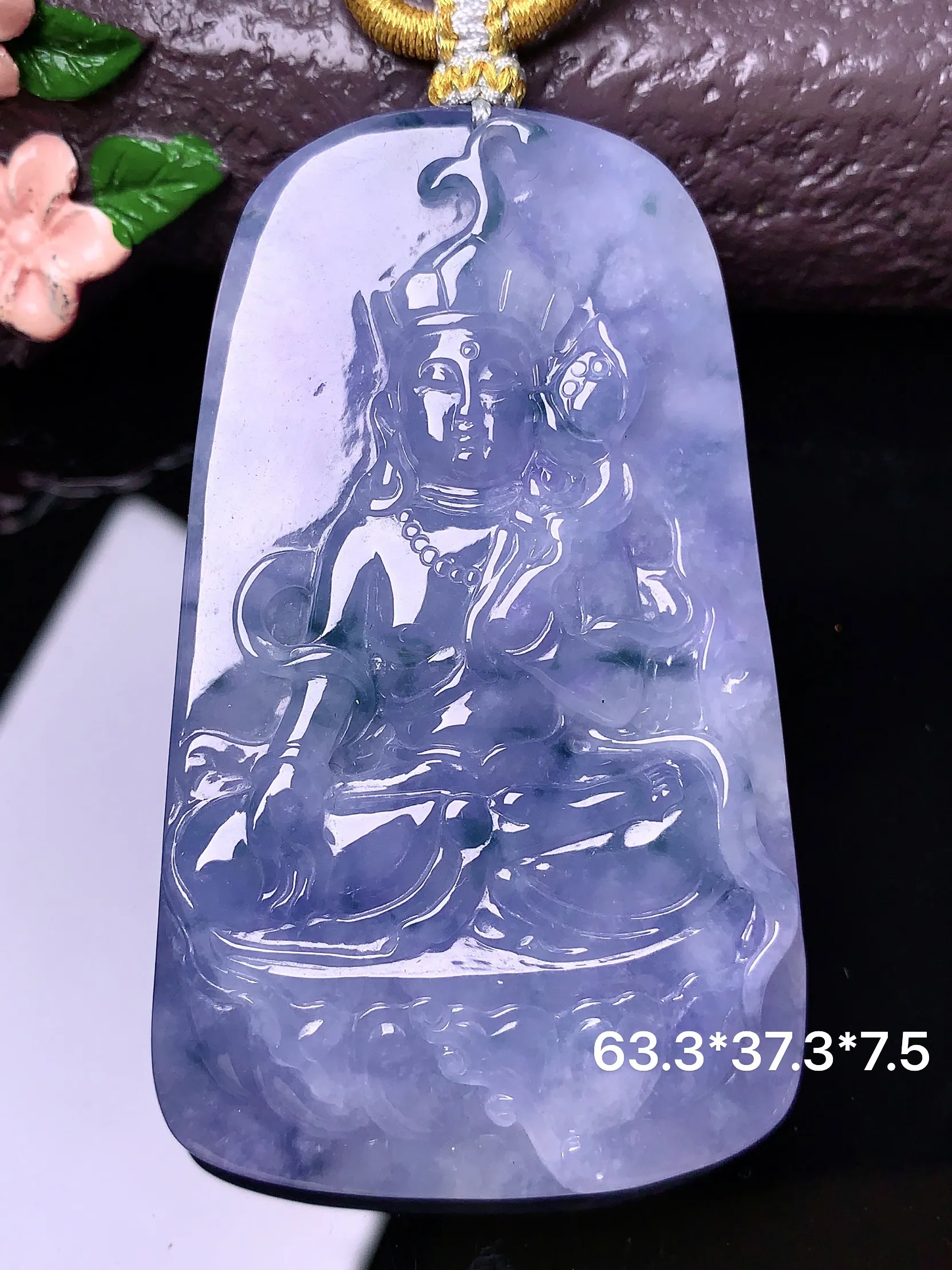 紫罗兰度母吊坠 玉质细腻 色泽清新艳丽 整体尺寸63.3*37.3*7.5