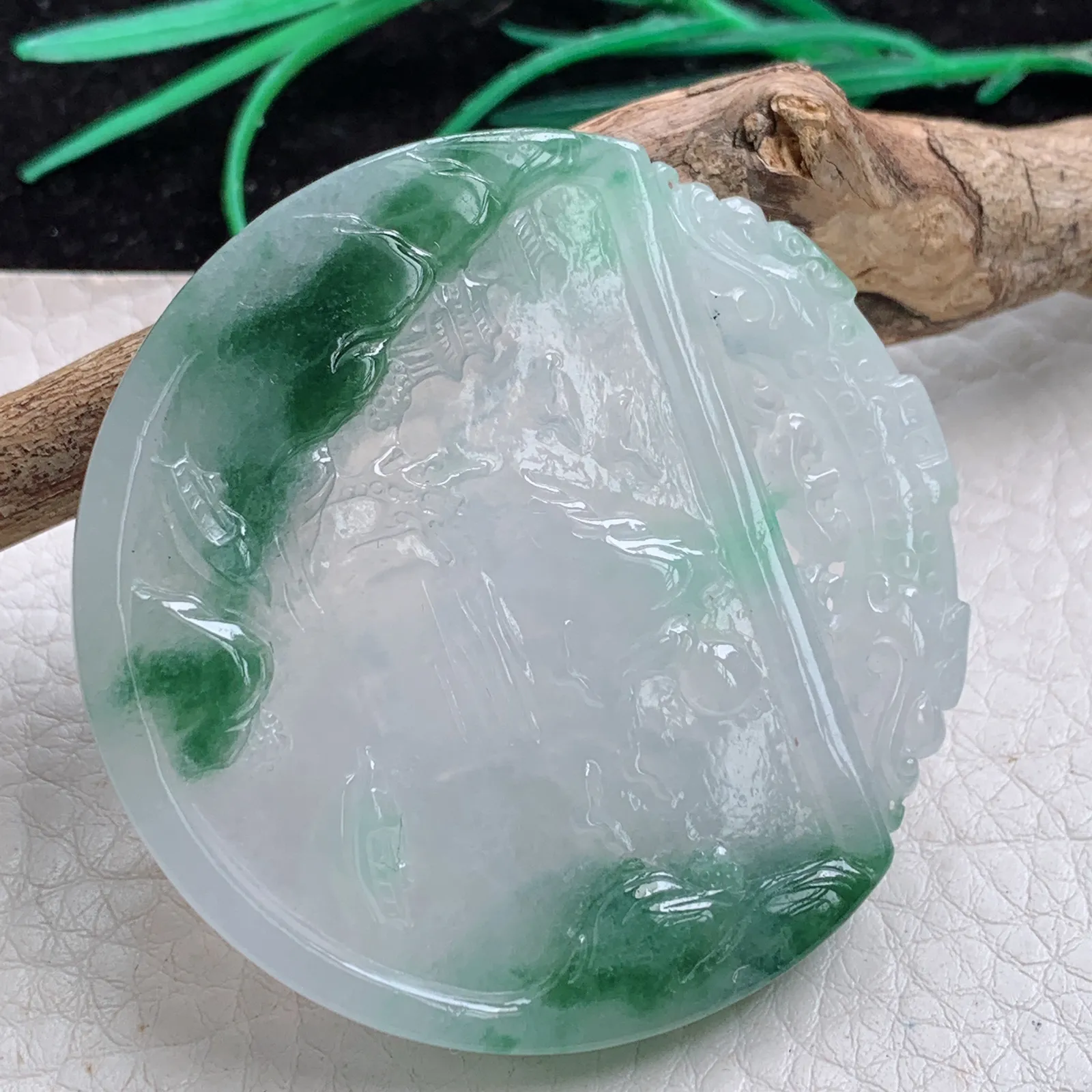 zz自然光53*6.5缅甸A货翡翠冰透飘花山水牌吊坠 双面精雕秀丽山川玉佩