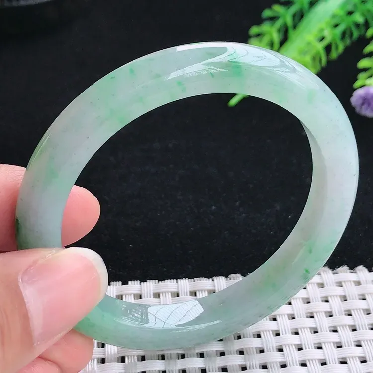 自然光52圈口老坑精美冰润飘阳绿细条手镯翡翠玉镯尺寸52/8.8/8