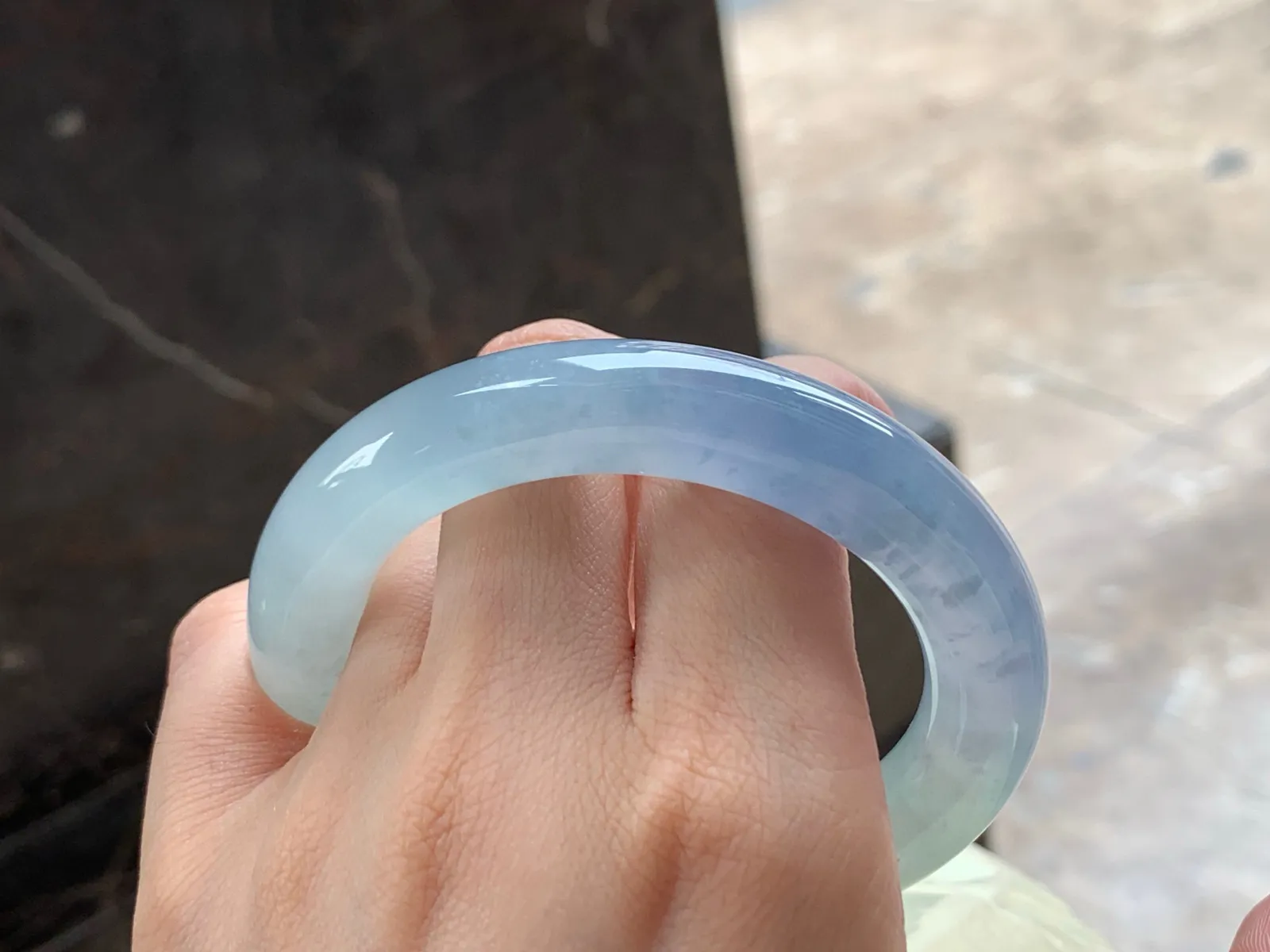 冰紫福镯
底色漂亮 种好水足56.6/12.1mm