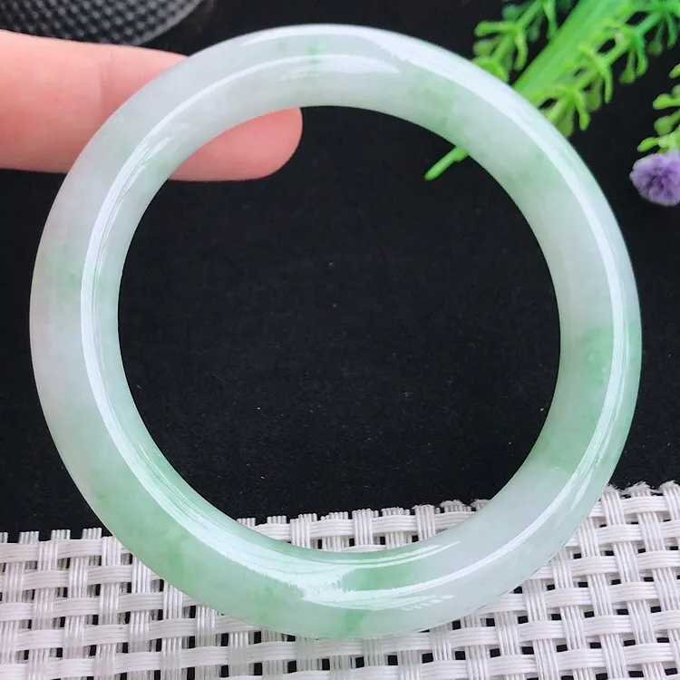 自然光57.8圈口老坑冰润起胶芙蓉飘绿手镯翡翠玉镯尺寸57.8/10.3/10.1