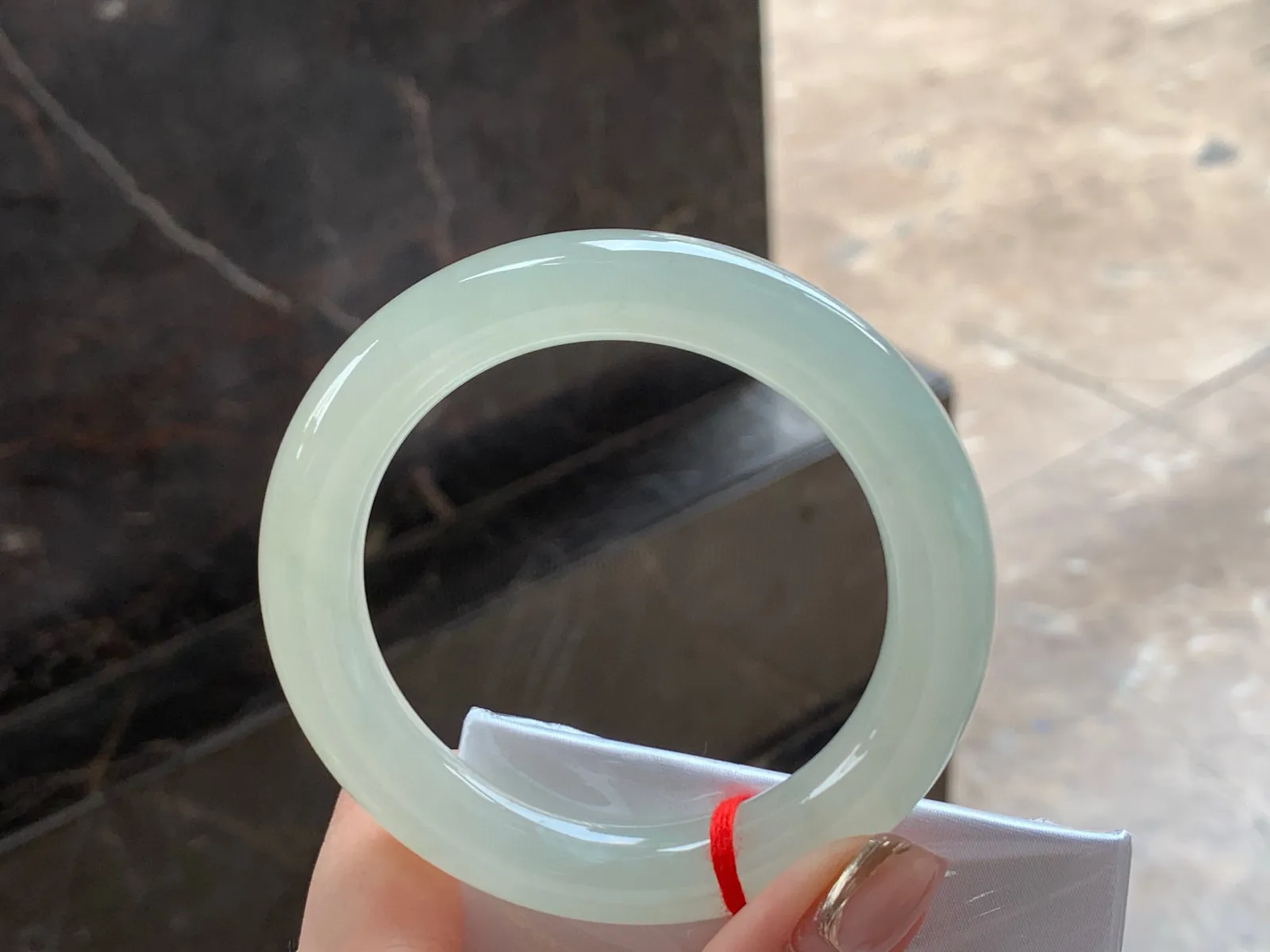 冰种福镯
水润独特 55.7/10.8mm