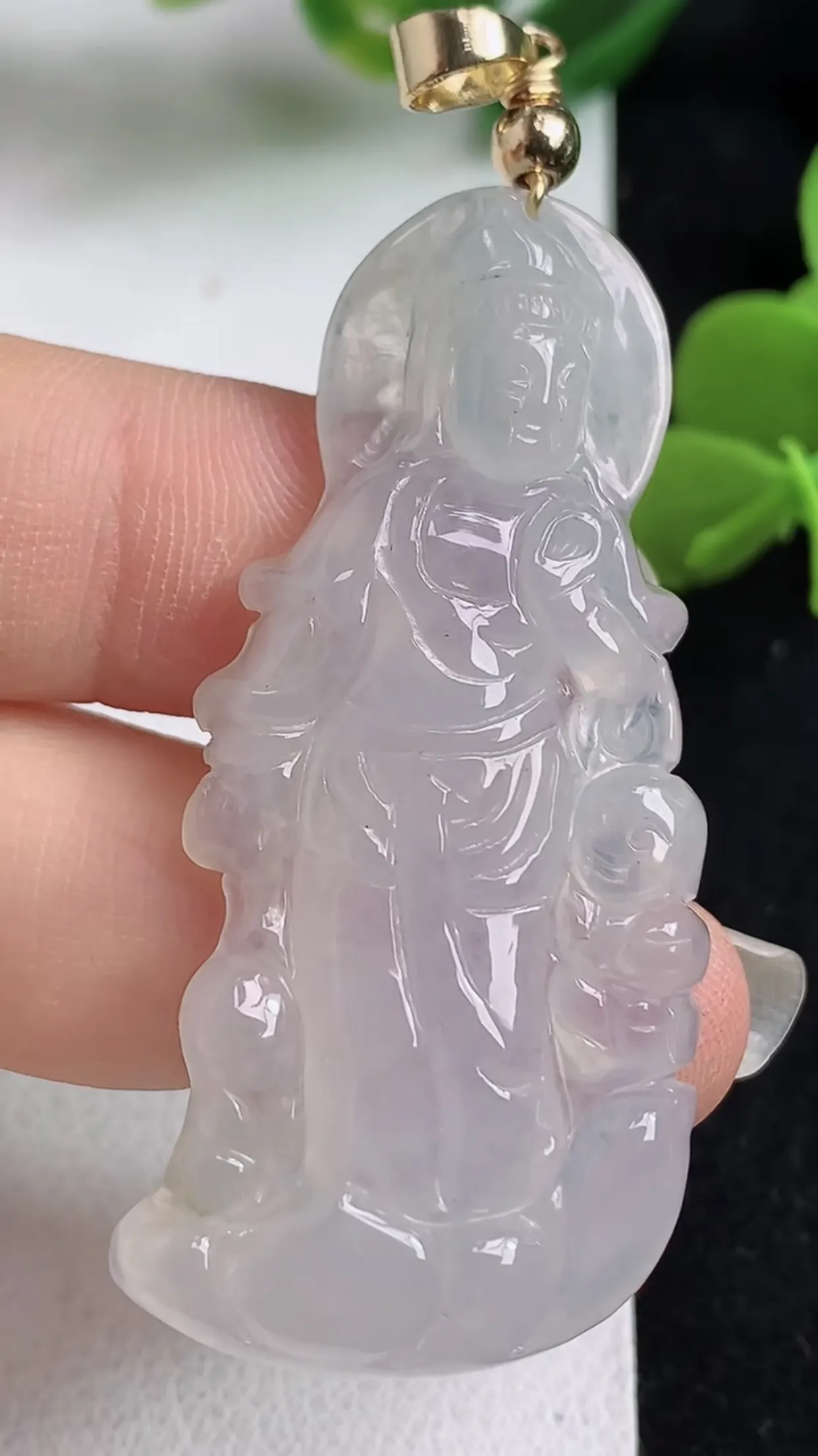 缅甸天然翡翠a货 老坑料起胶冰种 白冰观音菩萨吊坠，尺寸50-22.7-5.7mm  y 11.26
