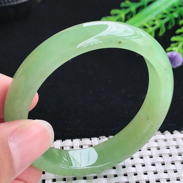 自然光51.3小圈口老坑冰胶水灵特色满色黄加绿手镯翡翠玉镯尺寸51.3/12/7.2