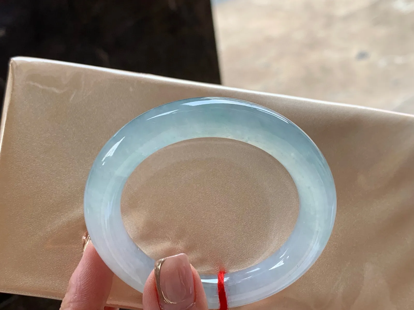 冰种福镯
清爽53/10.9/10.6mm