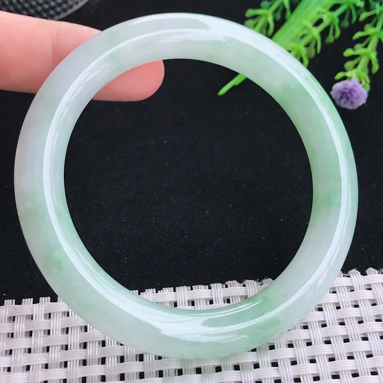 自然光57.8圈口老坑冰润起胶芙蓉飘绿手镯翡翠玉镯尺寸57.8/10.3/10.1