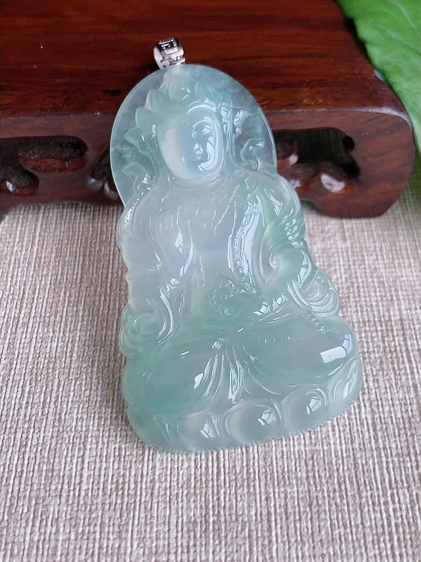 a货翡翠老坑冰种18K金扣头晴水度母观音吊坠  尺寸59.7×35.4×5.4mm 重量19.77g 0502