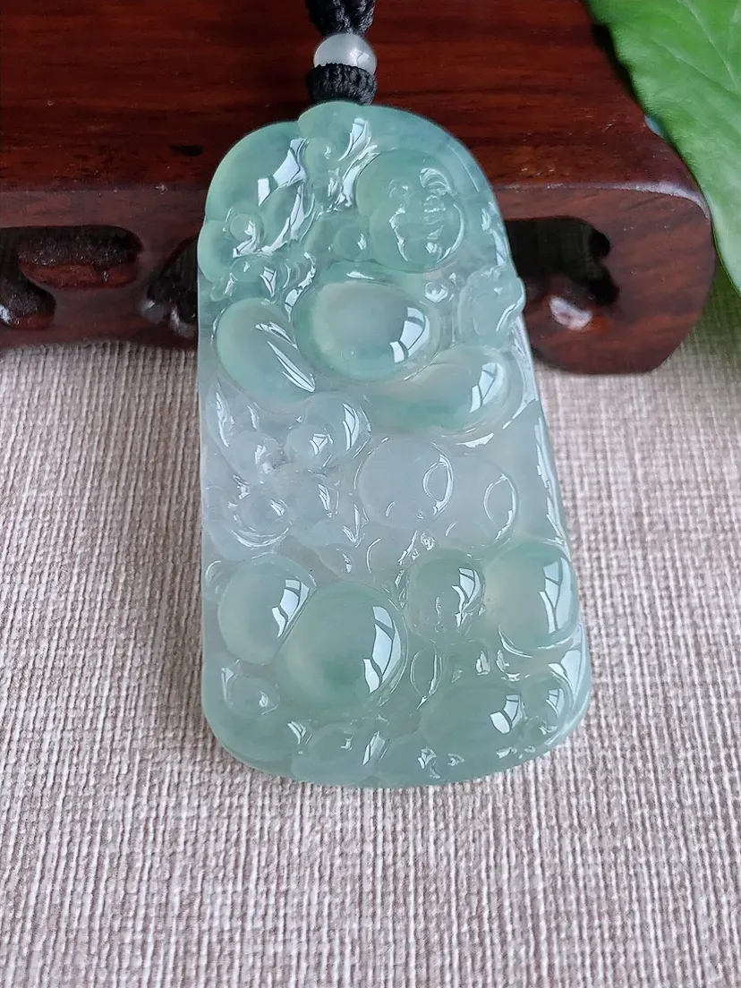 a货翡翠老坑冰种晴水逍遥佛吊坠  尺寸60×32.5×5mm 重量22.93g 0502