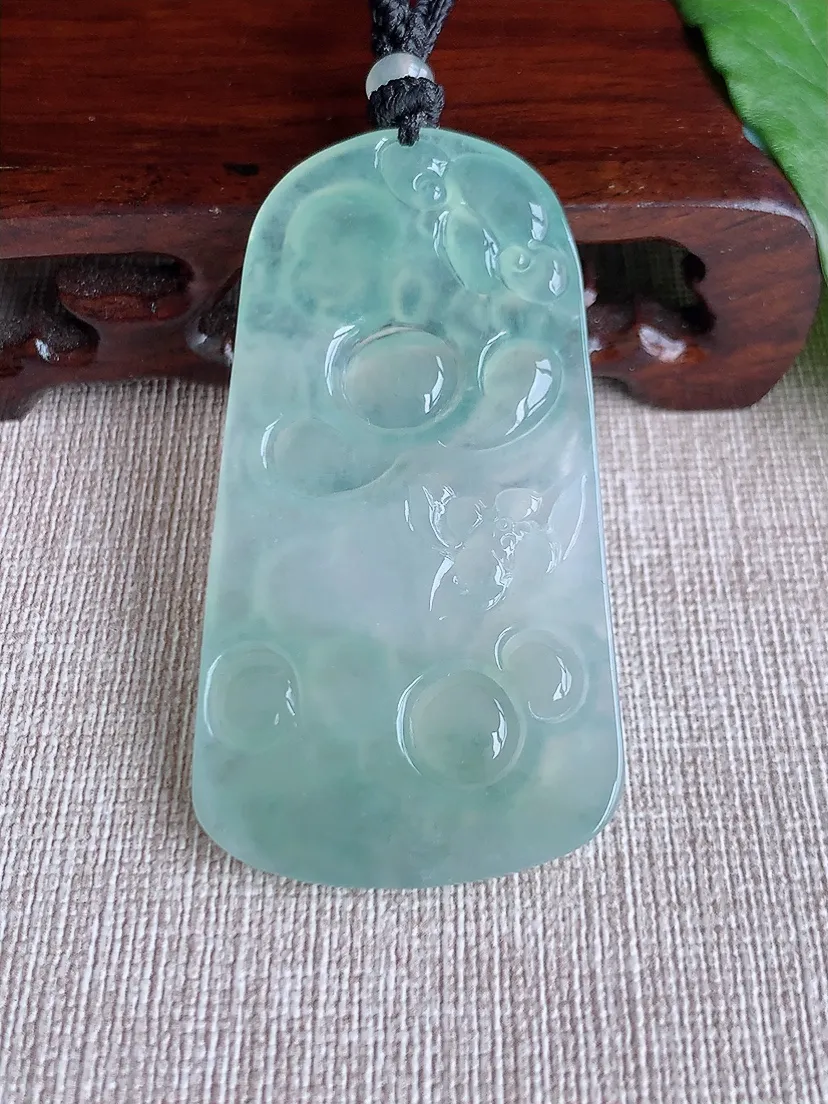 a货翡翠老坑冰种晴水逍遥佛吊坠  尺寸60×32.5×5mm 重量22.93g 0502