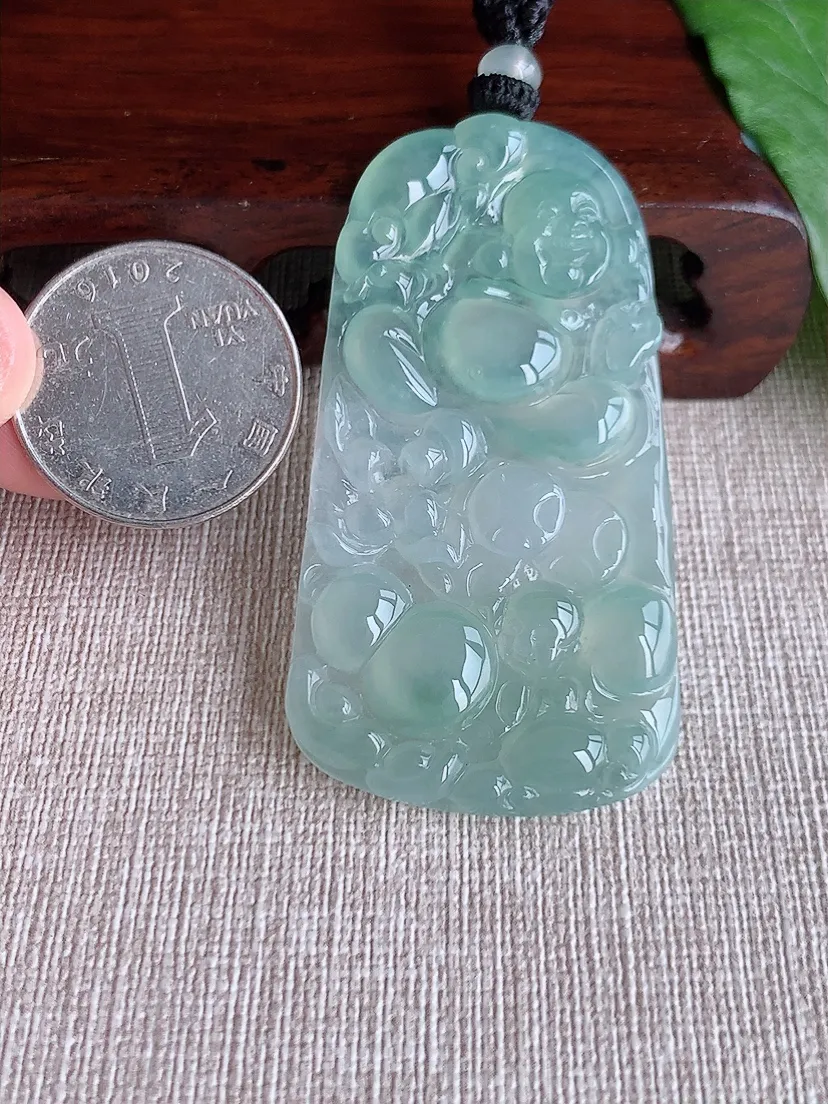 a货翡翠老坑冰种晴水逍遥佛吊坠  尺寸60×32.5×5mm 重量22.93g 0502