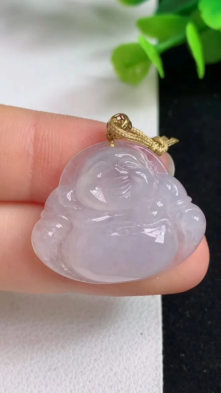 天然A货翡翠白冰佛公吊坠，尺寸22.6-28-5.4，重量:5.15g
5月4日