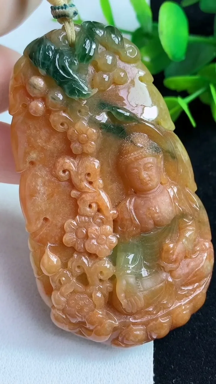 天然A货翡翠双彩阿弥陀佛吊坠，尺寸75.4-44.3-10，重量:66.10g
5月5日