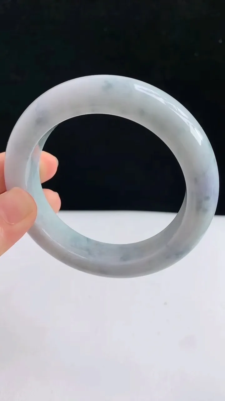 圈口59-60翡翠a货紫罗兰 飘花宽边手镯尺寸59.6-11.8-11.2，重:102.00g5月5日
