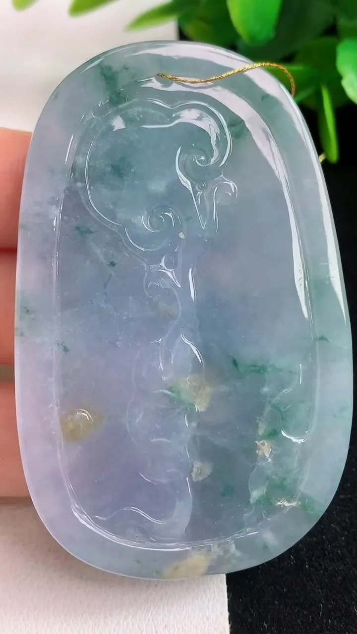 天然A货翡翠紫罗兰 飘花鸟语花香吊坠，尺寸64-41.2-9.3，重量:51.67g
5月5日
