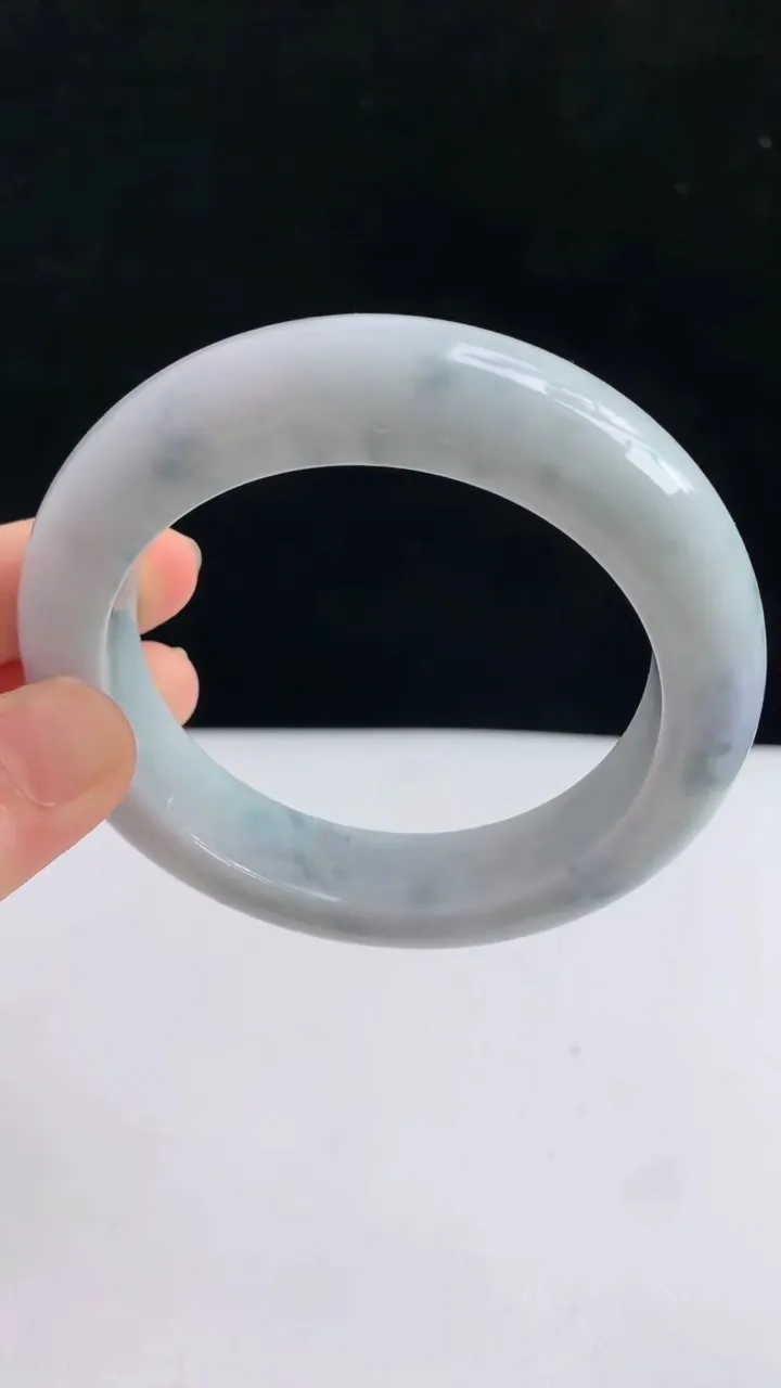 圈口59-60翡翠a货紫罗兰 飘花宽边手镯尺寸59.6-11.8-11.2，重:102.00g5月5日