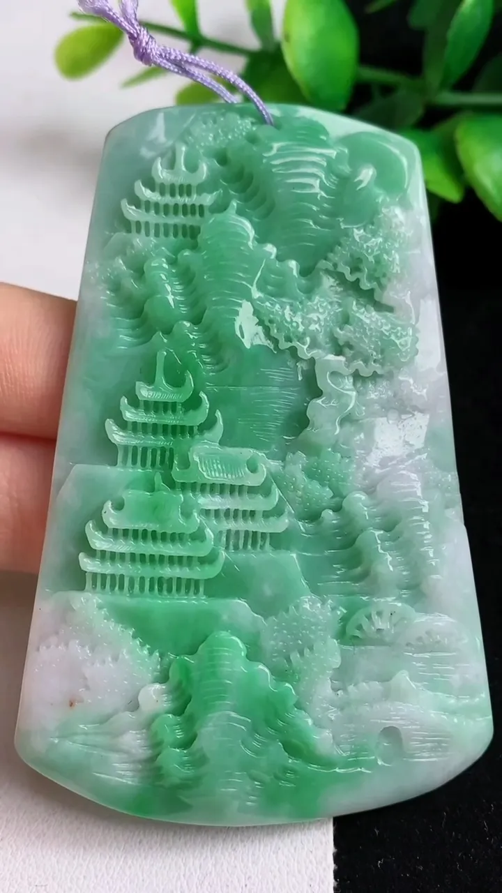 天然A货翡翠山水牌吊坠，尺寸77.8-49.6-5.6，重量:45.37g
5月5日