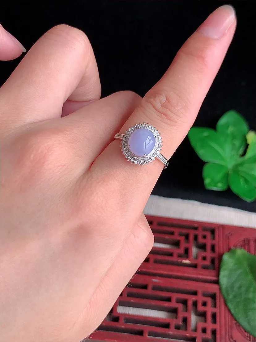 天然A货翡翠18K金伴钻镶嵌紫罗兰蛋面戒指 圈口17.5裸石尺寸8×7.3mm 重量2.24g 0504