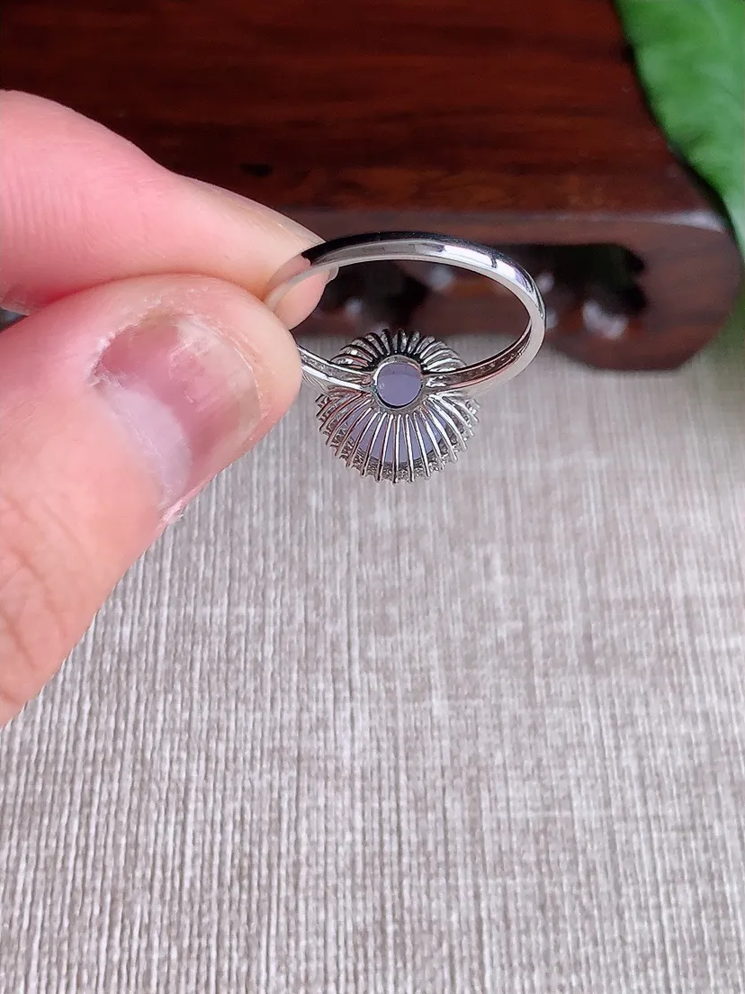 天然A货翡翠18K金伴钻镶嵌紫罗兰蛋面戒指 圈口17.5裸石尺寸8×7.3mm 重量2.24g 0504