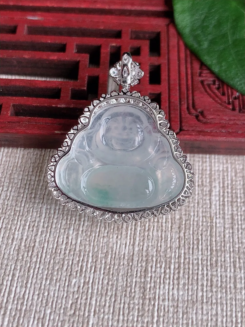 天然A货翡翠18K金伴飘花佛公吊坠尺寸32.3×27.6×10裸石20×24.6m量5.76g 05