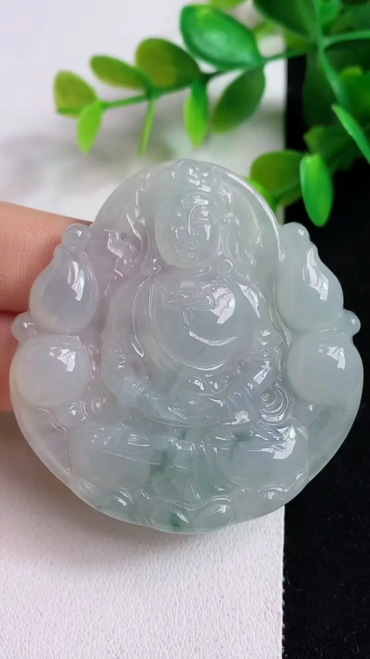 天然A货翡翠飘花度母吊坠，尺寸53.7-50.8-6.3，重:26.42g
5月6日