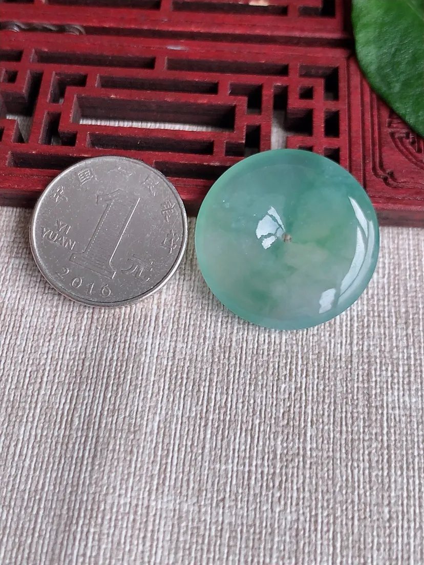 天然A货翡翠晴水飘花平安扣吊坠尺寸28.5×5.5m量9.37g 0504