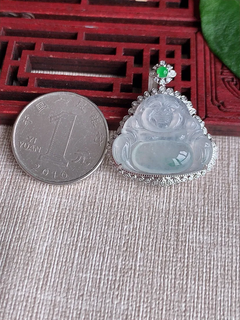 天然A货翡翠18K金伴飘花佛公吊坠尺寸32.3×27.6×10裸石20×24.6m量5.76g 0504