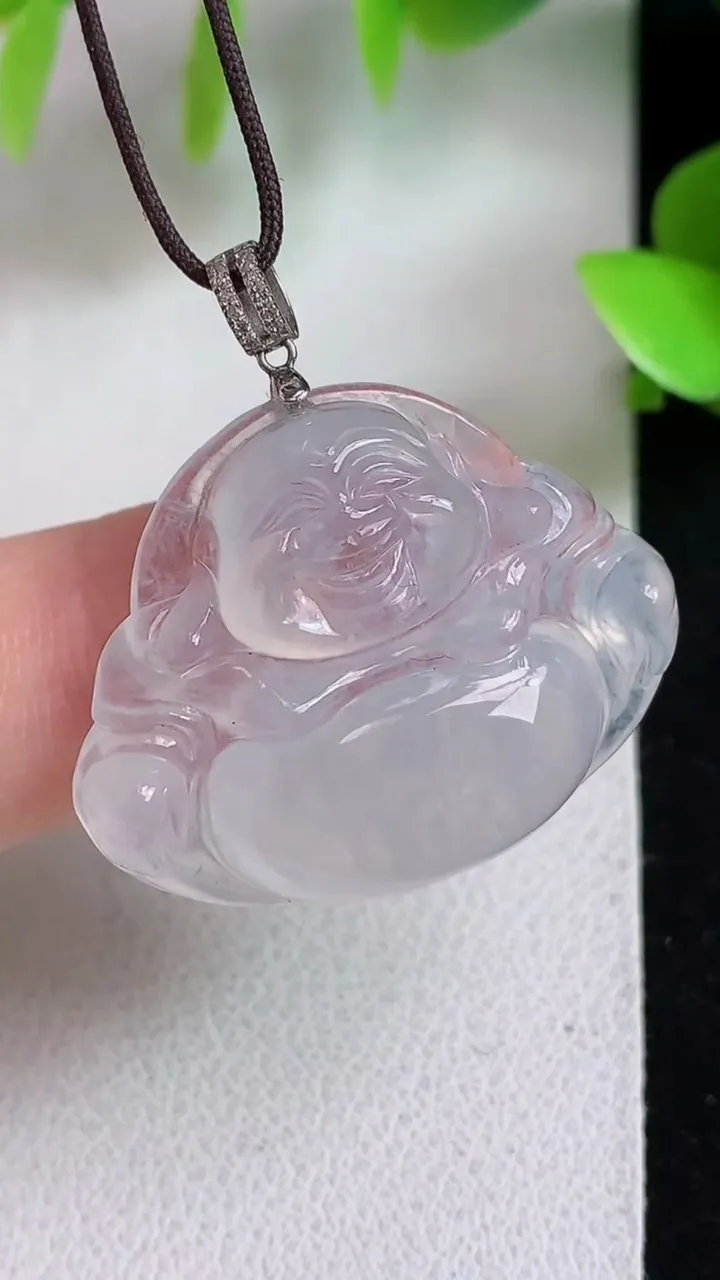 天然A货翡翠白冰佛公吊坠，尺寸22.8-29-6，重量:6.21g
5月6日