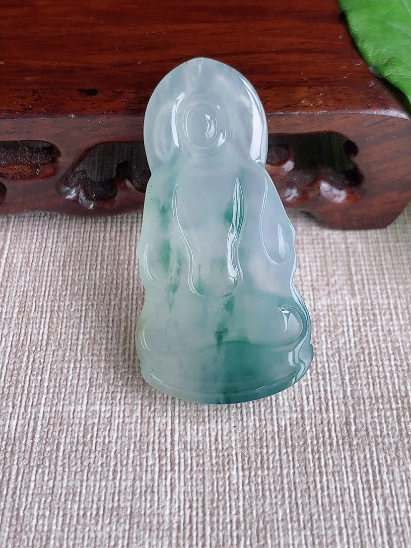 天然A货翡翠飘花观音吊坠尺寸47.2×24×7.6m量14.50g 0504