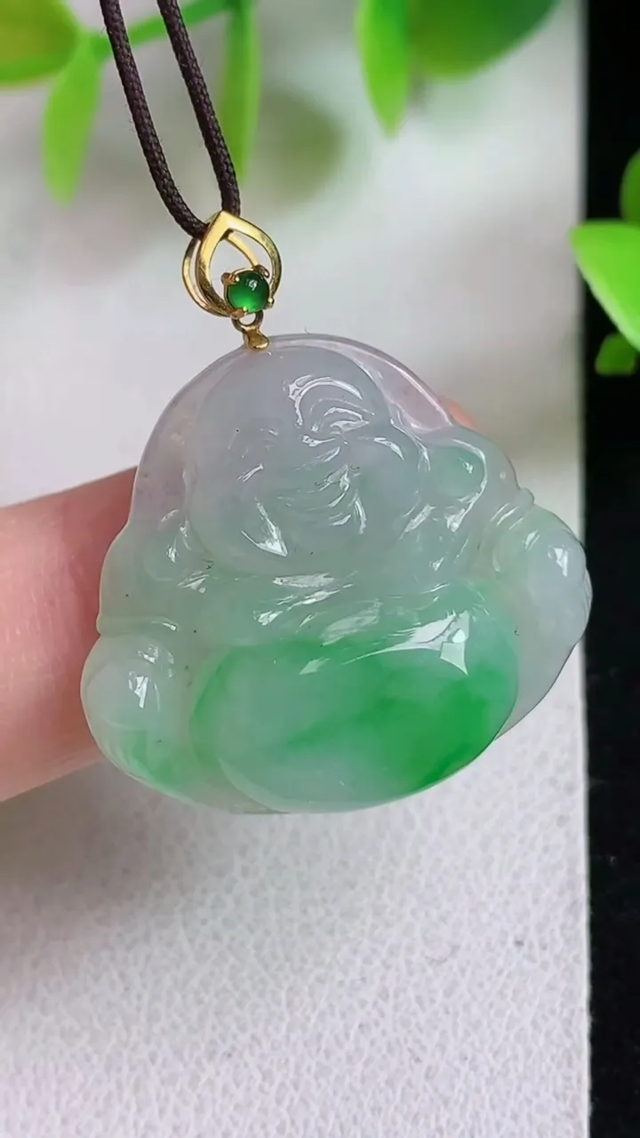 天然A货翡翠佛公吊坠，尺寸23.4-26-5.5，重量:5.16g
5月6日