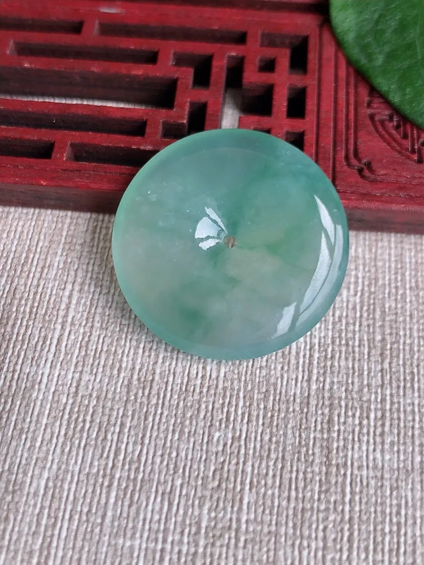 天然A货翡翠晴水飘花平安扣吊坠尺寸28.5×5.5m量9.37g 0504