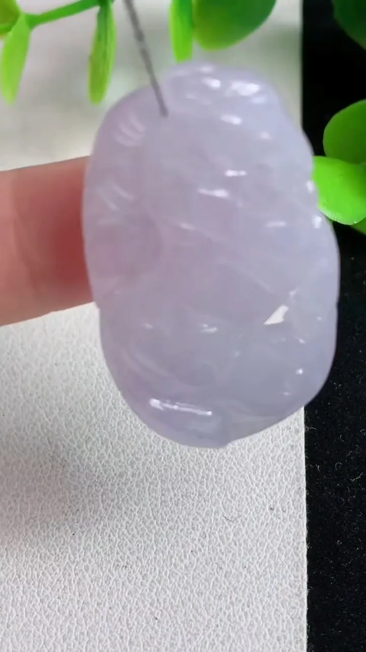 天然A货翡翠紫罗兰生肖马牌吊坠，尺寸38-21.8-6，重量:9.81g
5月6日