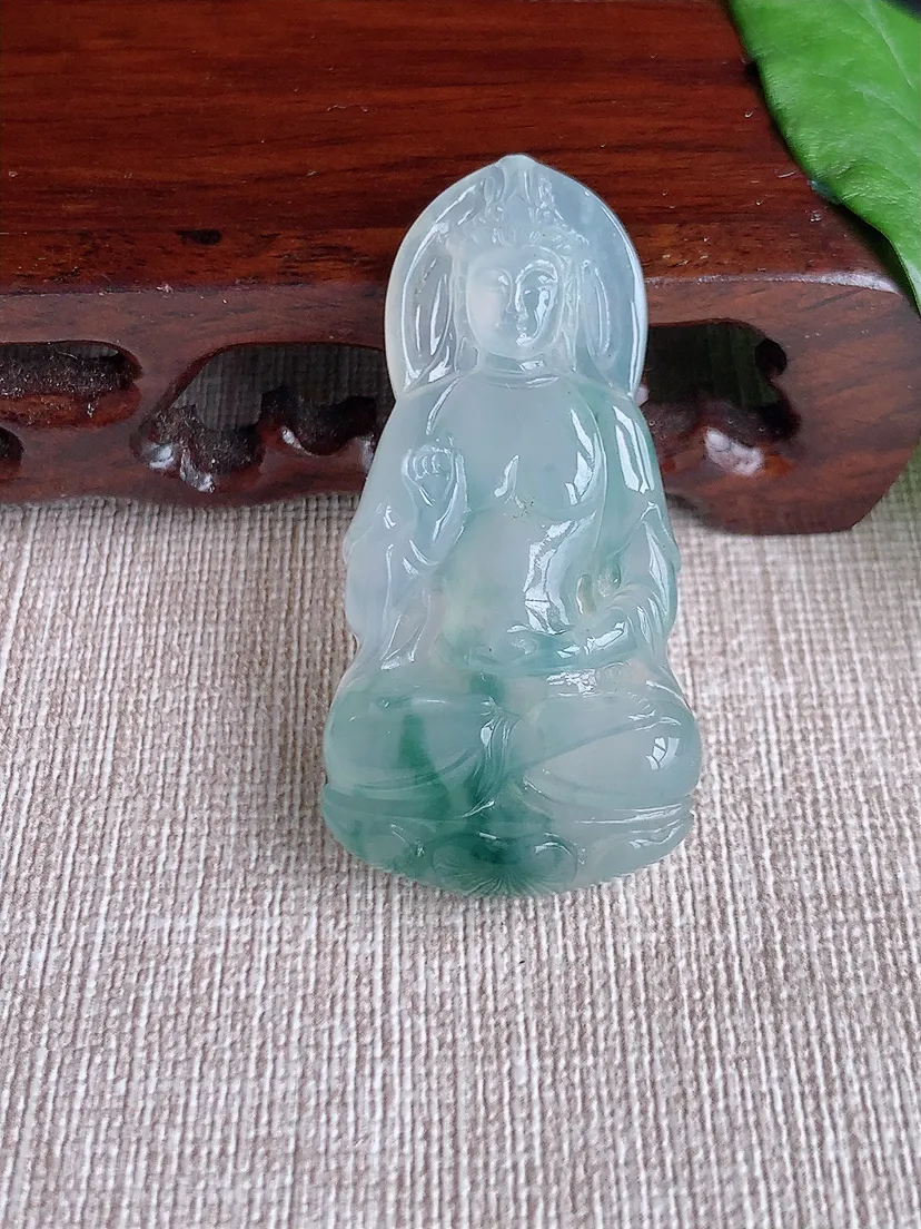 天然A货翡翠飘花观音吊坠尺寸47.2×24×7.6m量14.50g 0504