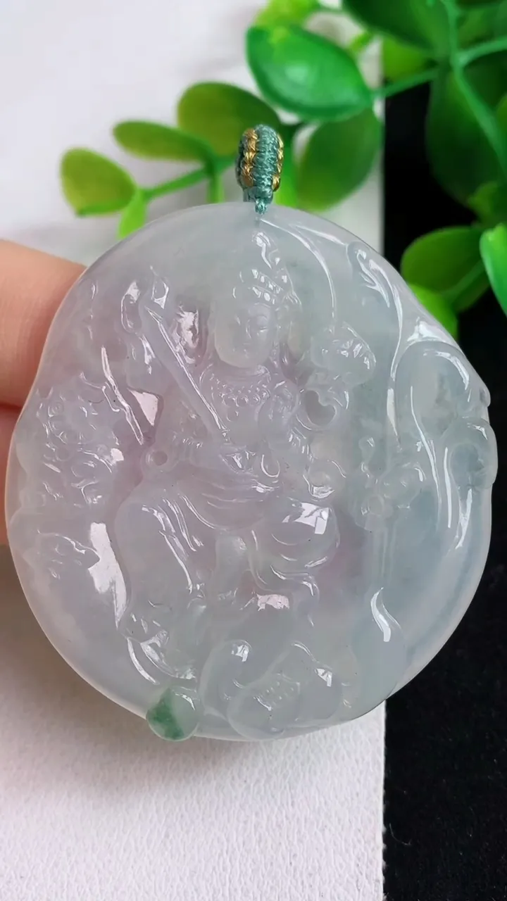 天然A货翡翠飘花虚空藏观音菩萨吊坠，尺寸51.3-47-5，重量:23.17g
5月6日