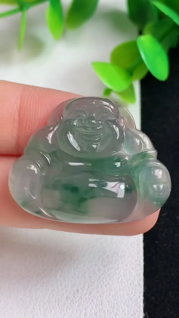 天然A货翡翠飘花佛公吊坠，尺寸25.2-32-5.4，重量:7.12g
5月7日