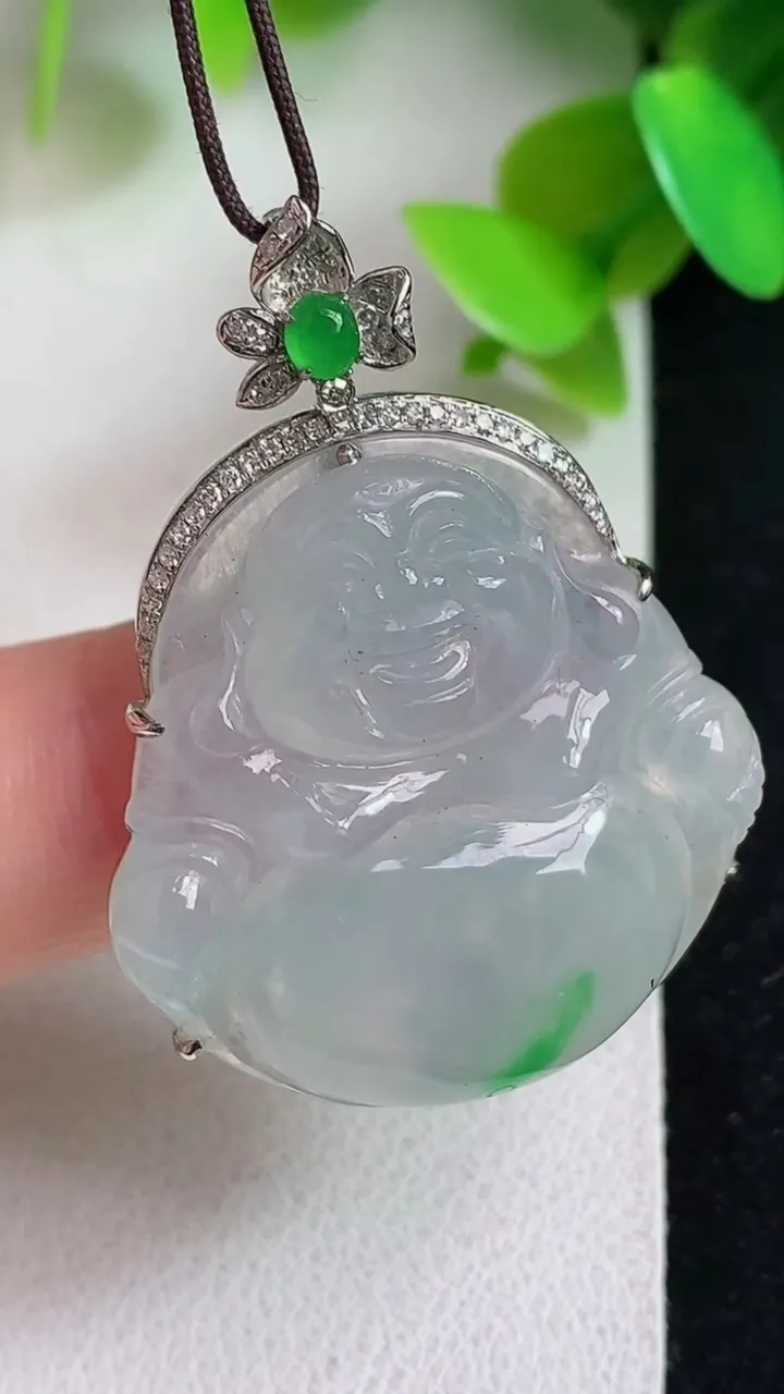 天然A货翡翠佛公吊坠，尺寸28.4-28-7，重量:8.81g
5月7日