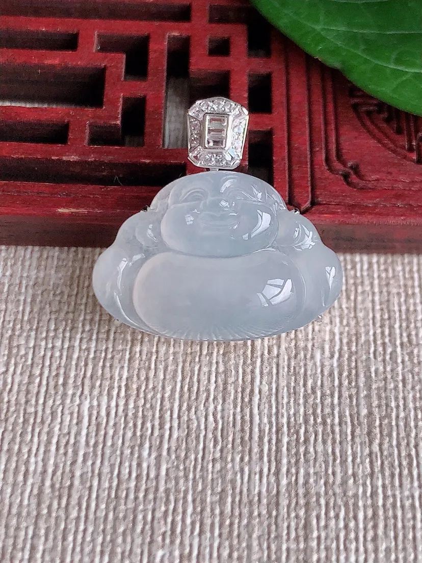 天然A货翡翠18K金伴白月光佛公吊坠尺寸23.4×15.8×23.8×9.2m量5.58g 0506